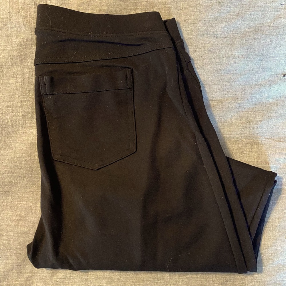 3/$20 Hue ponte leggings
